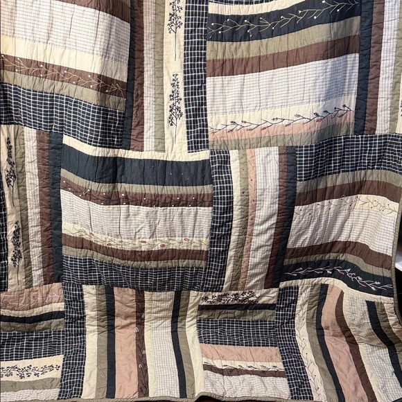 Patchwork Quilt in Neutral Tones Striped botanical embroidery 80” x 60” cotton - Picture 2 of 7